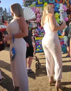 Sexy Blonde Milf
